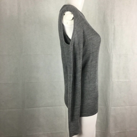 Banana Republic Sweater Womens Sz S Gray Merino Wool Knit Cold Shoulder Ribbed - Picture 3 of 7